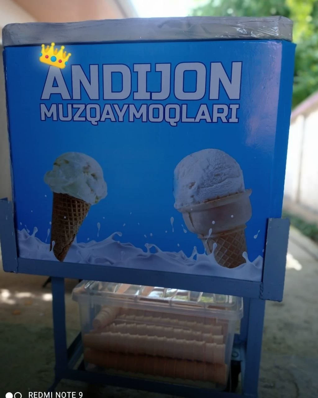 Muzqaymoq sotuvchi ishchilar kerak